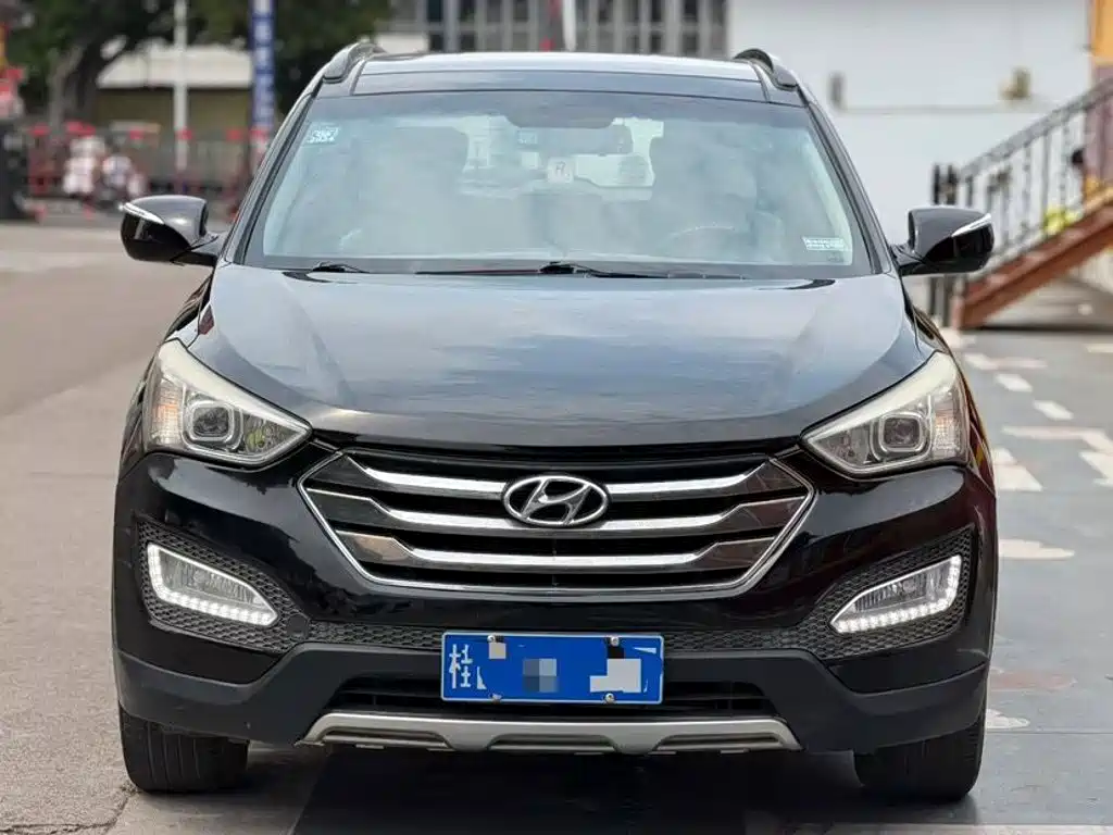 Hyundai Santa Fe — миниатюра 2