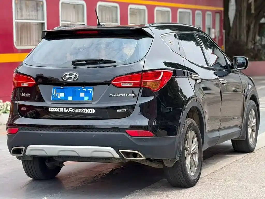 Hyundai Santa Fe — миниатюра 9