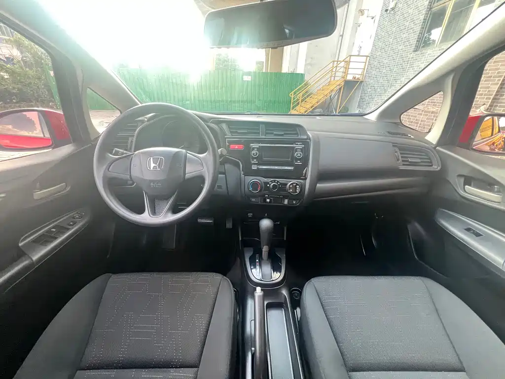 Honda Fit — миниатюра 17