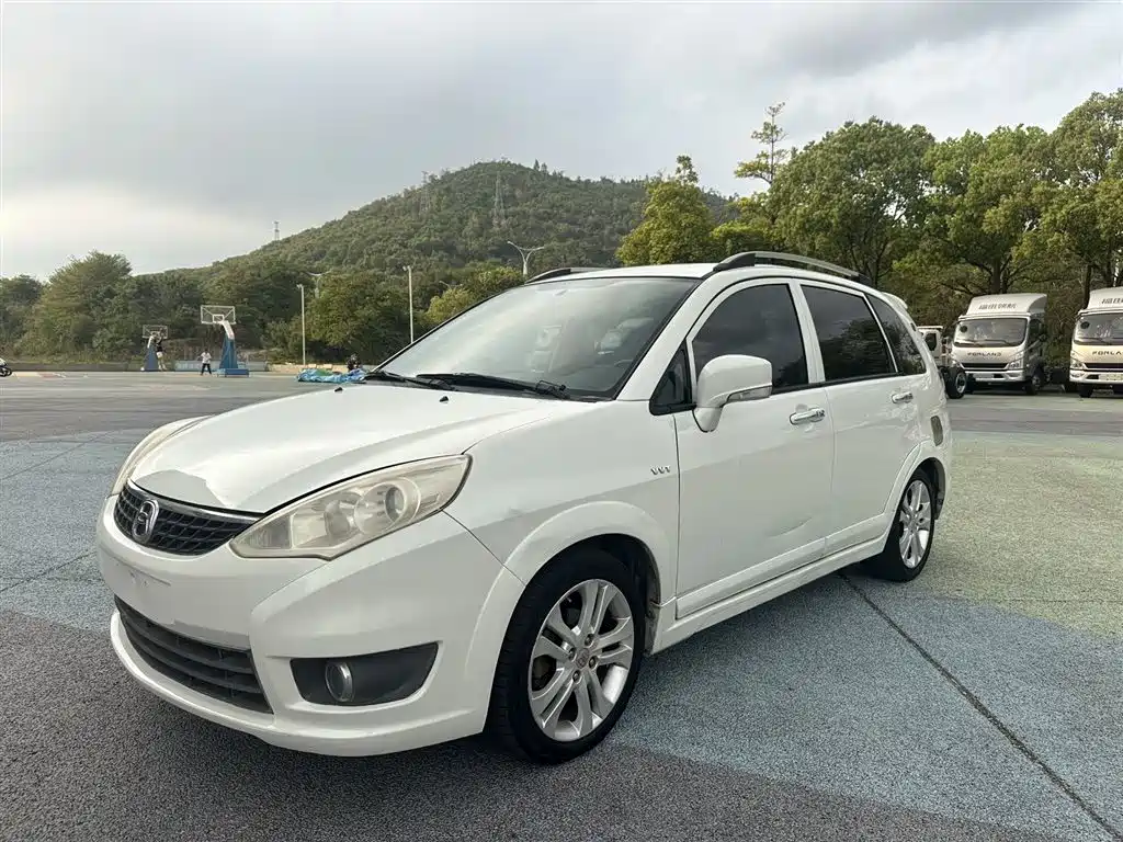 Suzuki Liana A6 2015