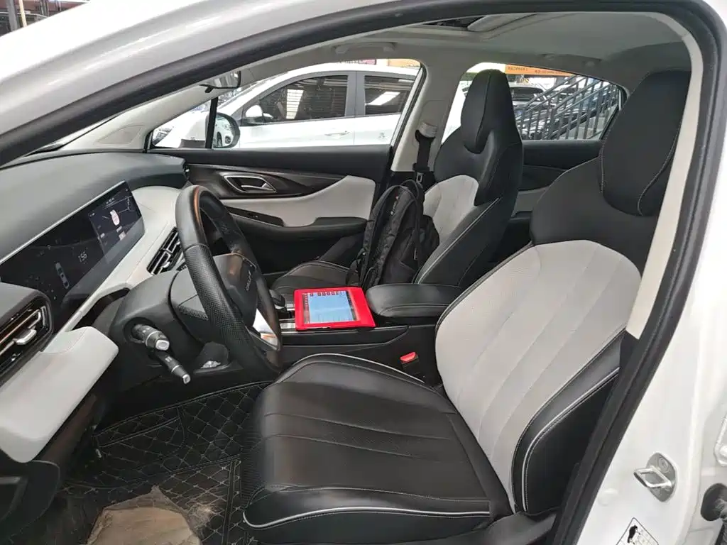 BAIC EU5 Plus — миниатюра 11