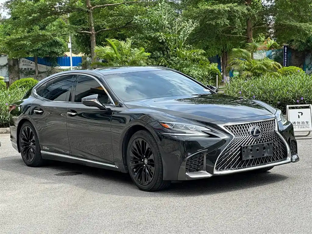 Lexus LS 2018 500h Executive V