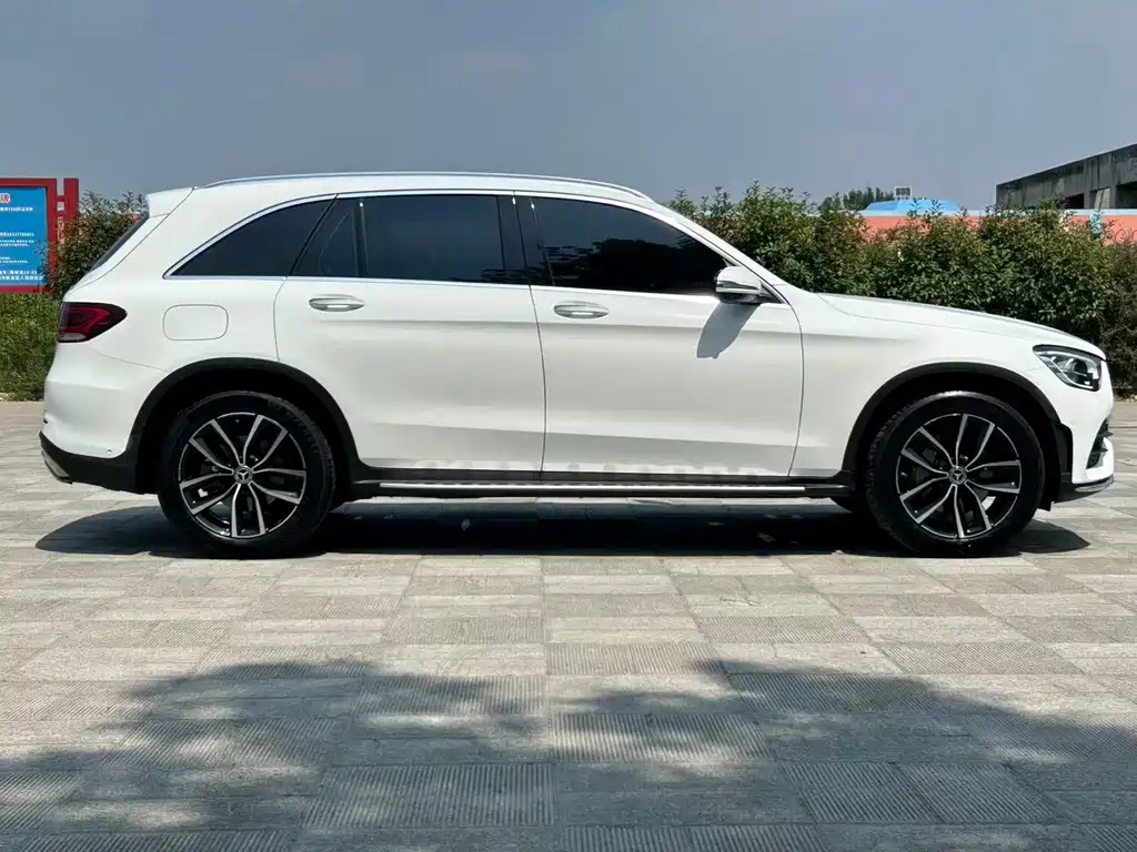 Mercedes-Benz GLC — миниатюра 8