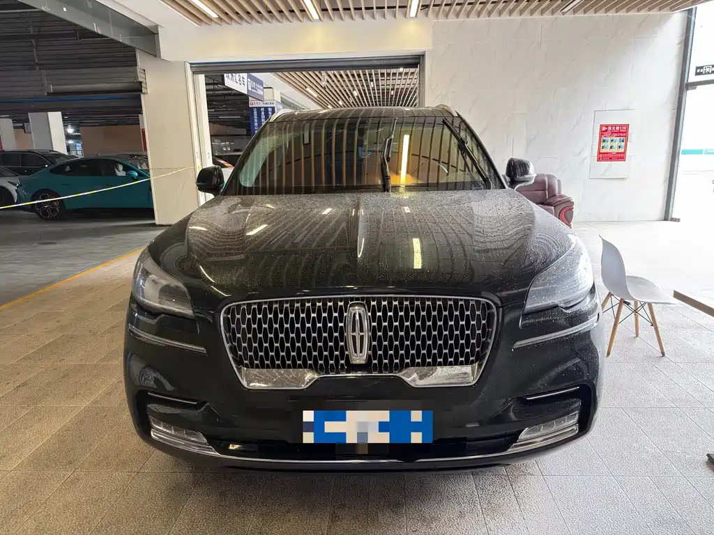 Lincoln Aviator
