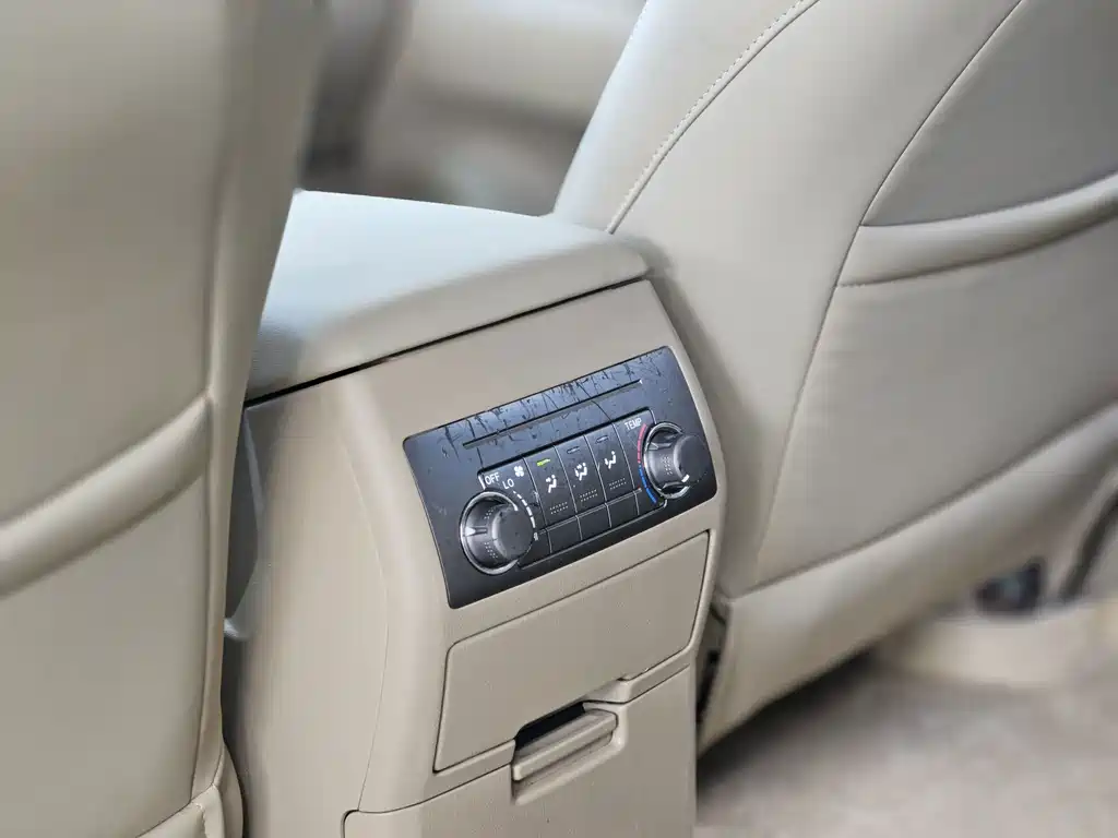 Toyota Highlander — миниатюра 17