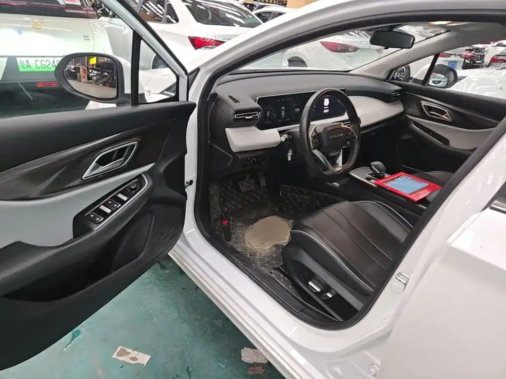 BAIC EU5 Plus — миниатюра 12
