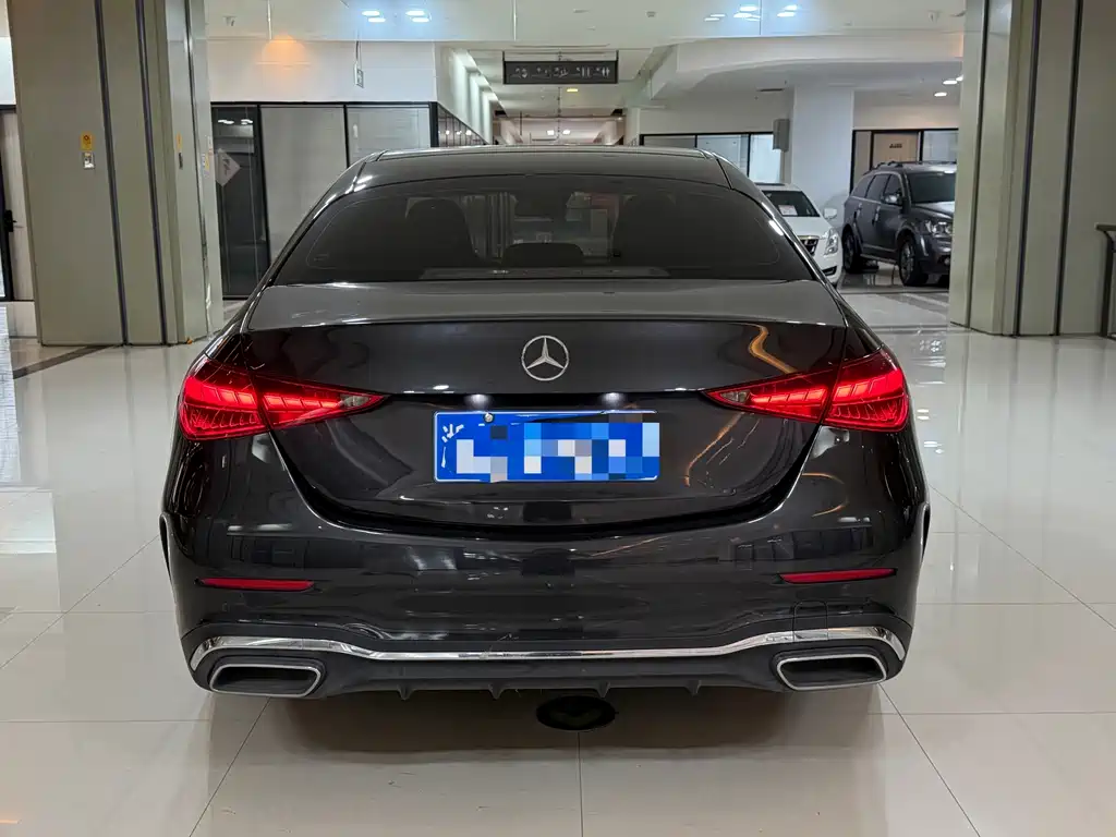 Mercedes-Benz C-Class — миниатюра 14