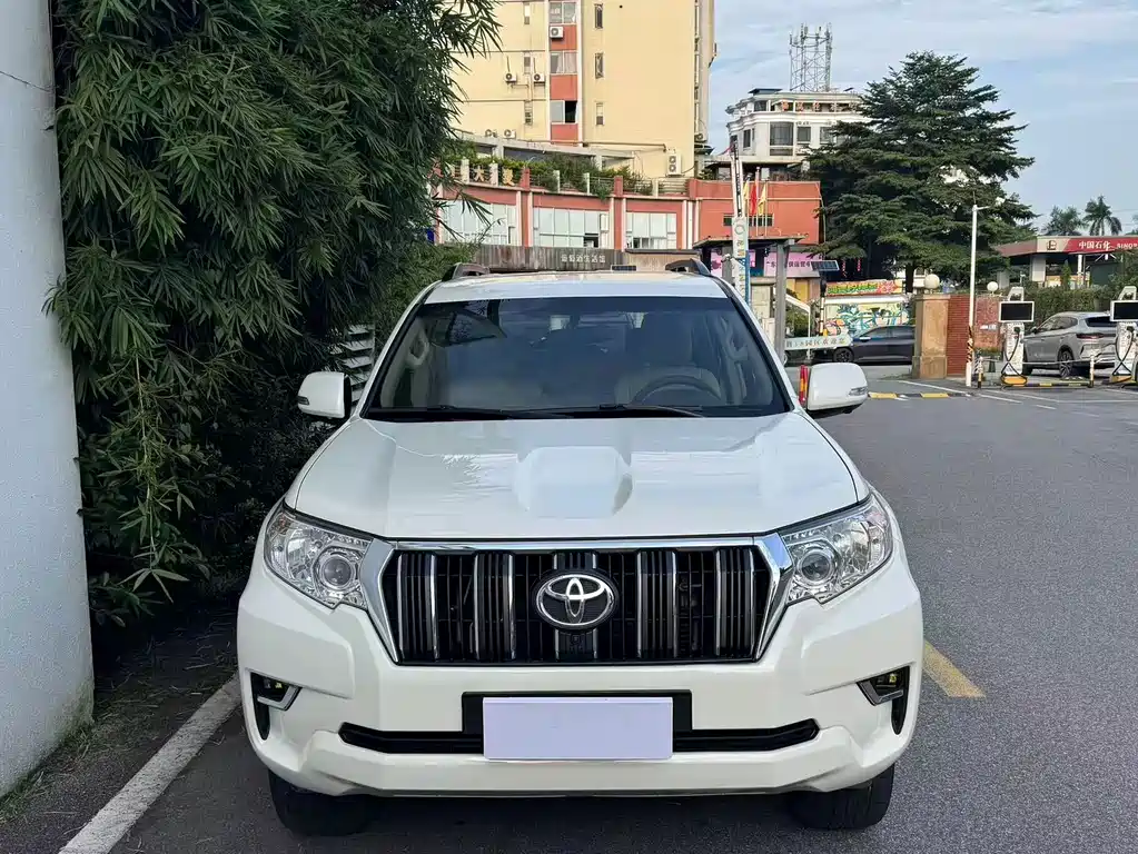 Toyota Prado (Import) — миниатюра 2