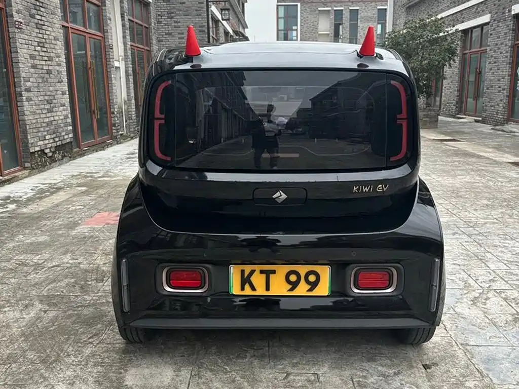 Baojun KiWi EV — миниатюра 4