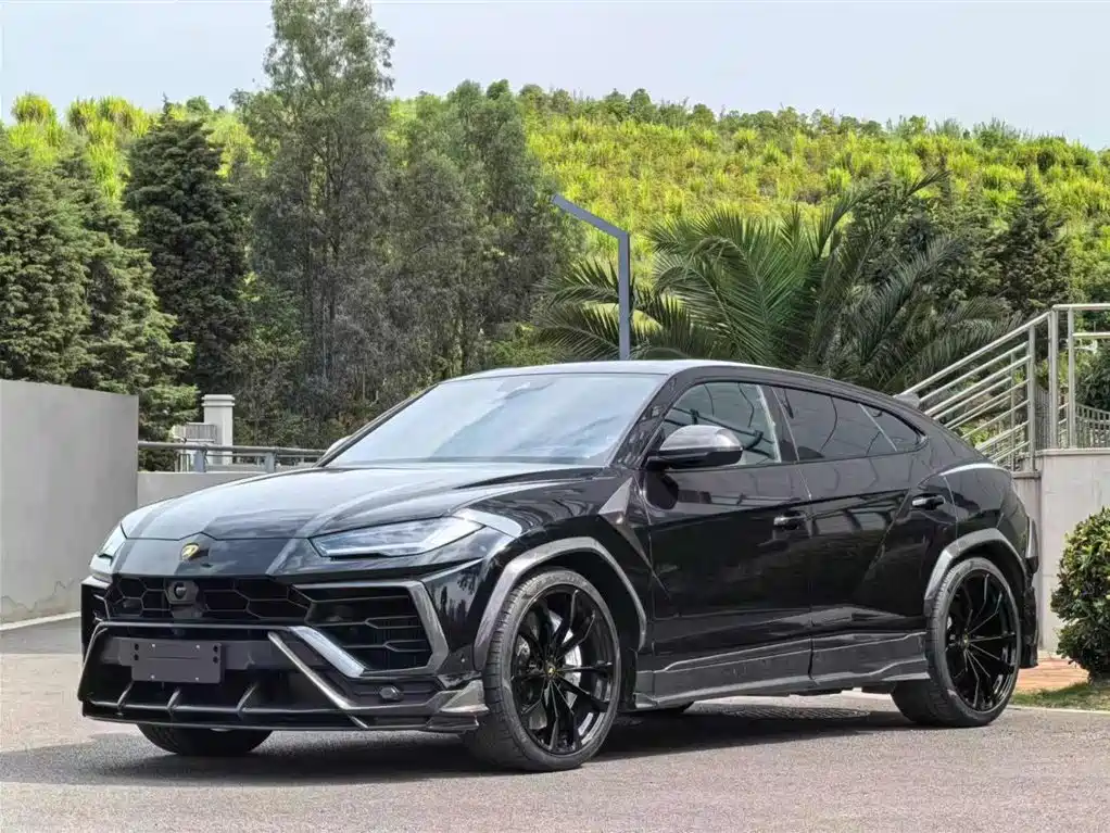 Купить Lamborghini Urus