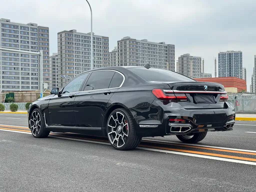 BMW 7 Series 7 2010 750Li