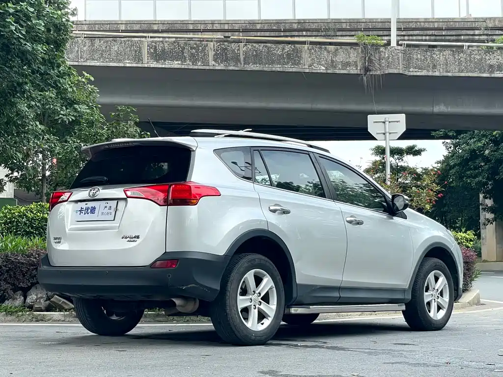 Toyota RAV4 2013 2.5L AT Elite