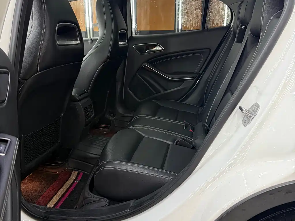Mercedes-Benz GLA — миниатюра 9