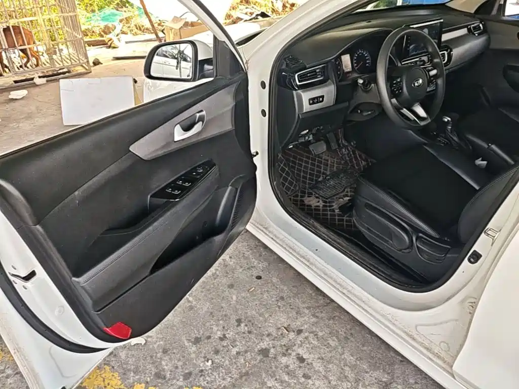 Kia Forte — миниатюра 16