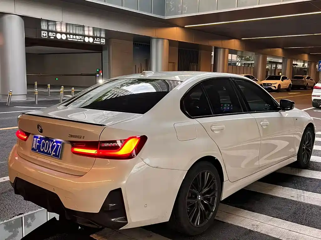 BMW 3 Series — миниатюра 4