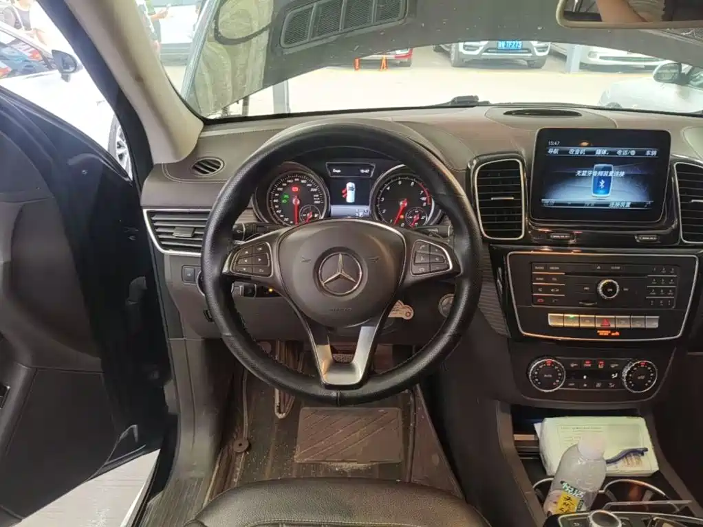 Mercedes-Benz GLE (Import) — миниатюра 11