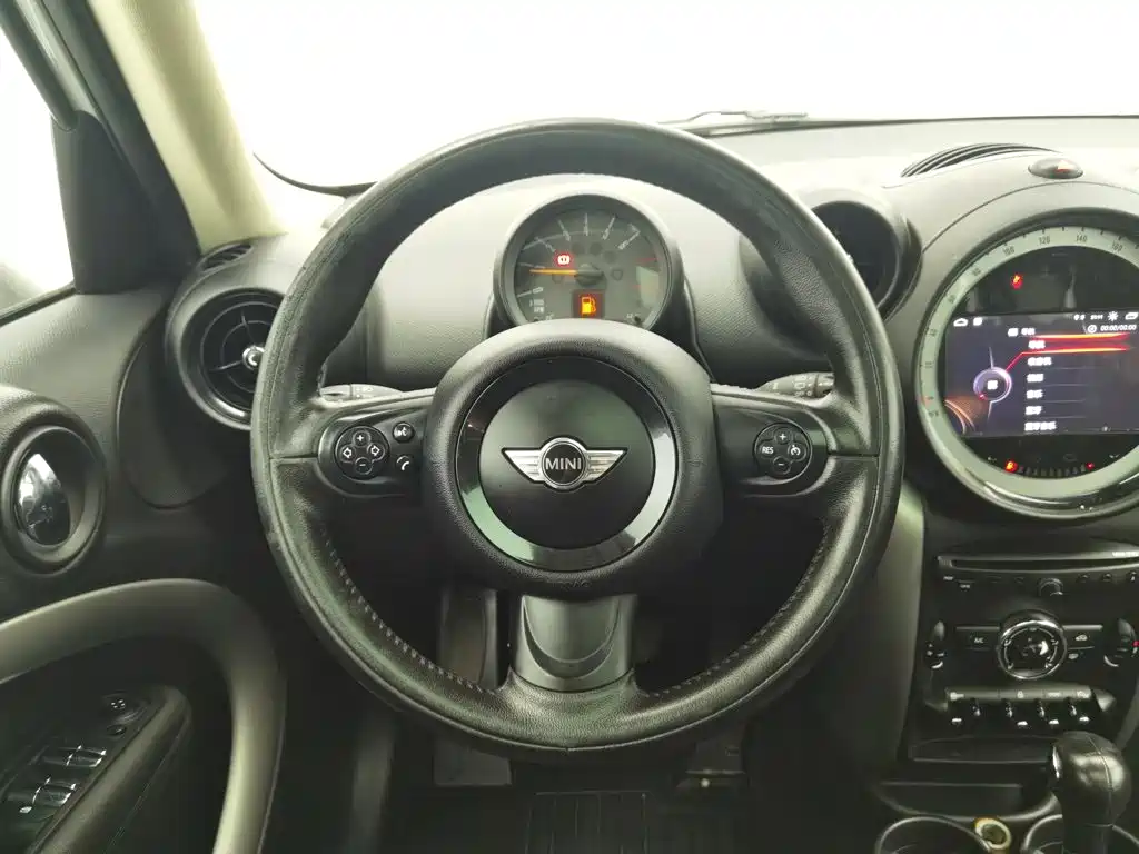 MINI Mini Countryman — миниатюра 11