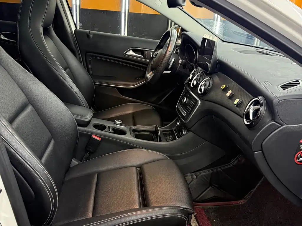 Mercedes-Benz GLA — миниатюра 15