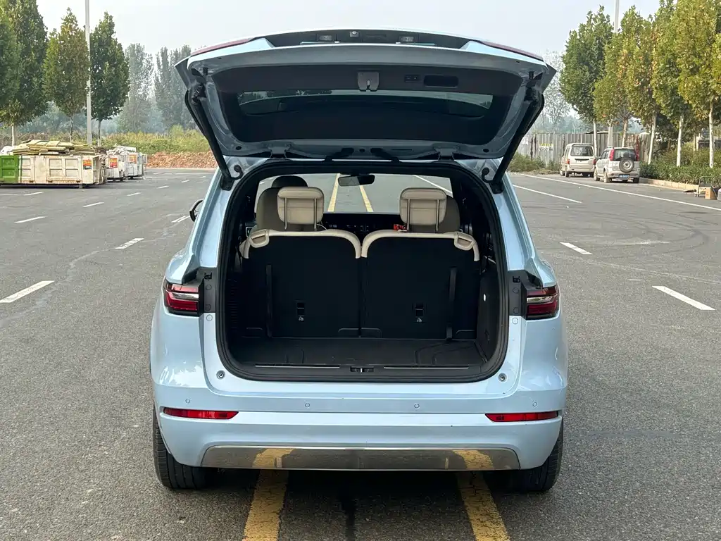 Li Auto Li ONE — миниатюра 18