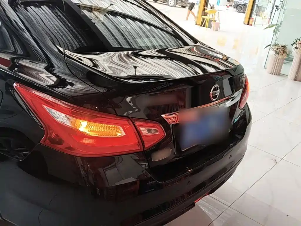 Nissan Teana — миниатюра 6