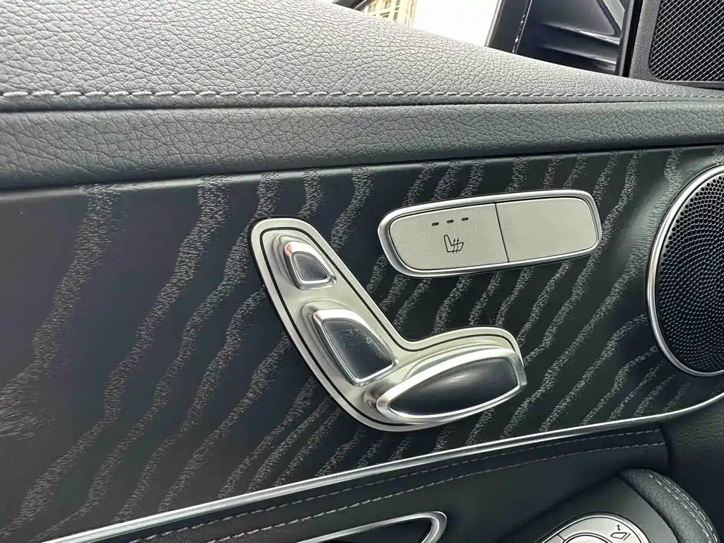 Mercedes-Benz C-Class — миниатюра 17