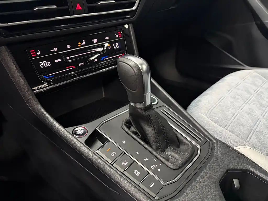 Volkswagen Lavida — миниатюра 12