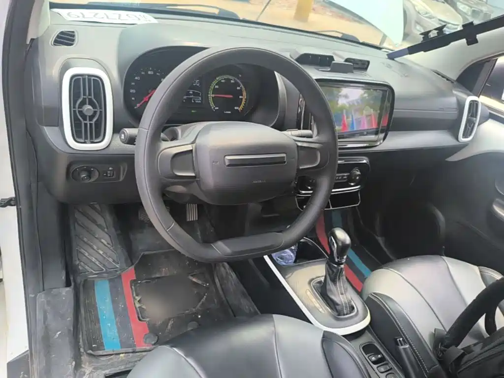 Roewe Clever 2022 311km