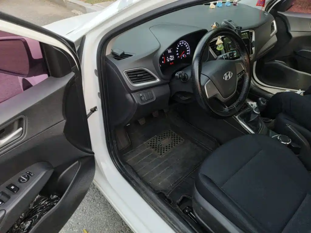 Hyundai Verna — миниатюра 14