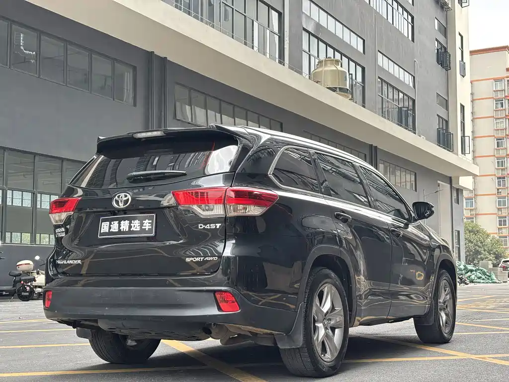 Toyota Highlander — миниатюра 5