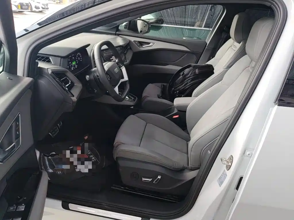 Audi Q5 e-tron — миниатюра 15