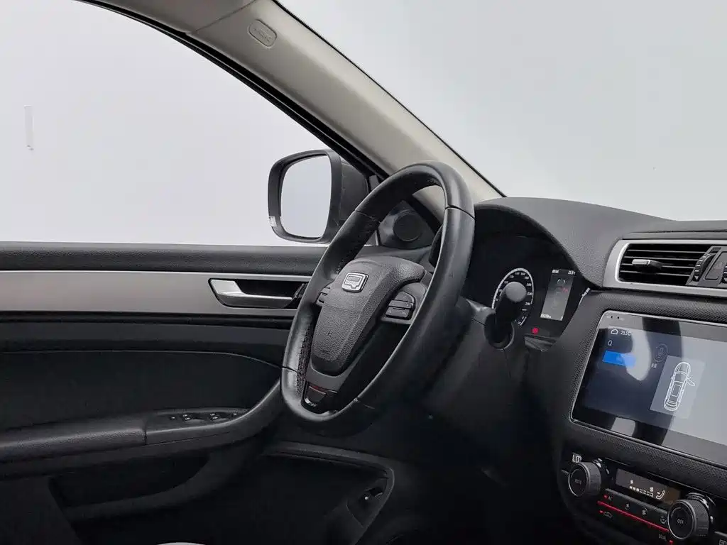 Qoros Qoros 5 — миниатюра 22