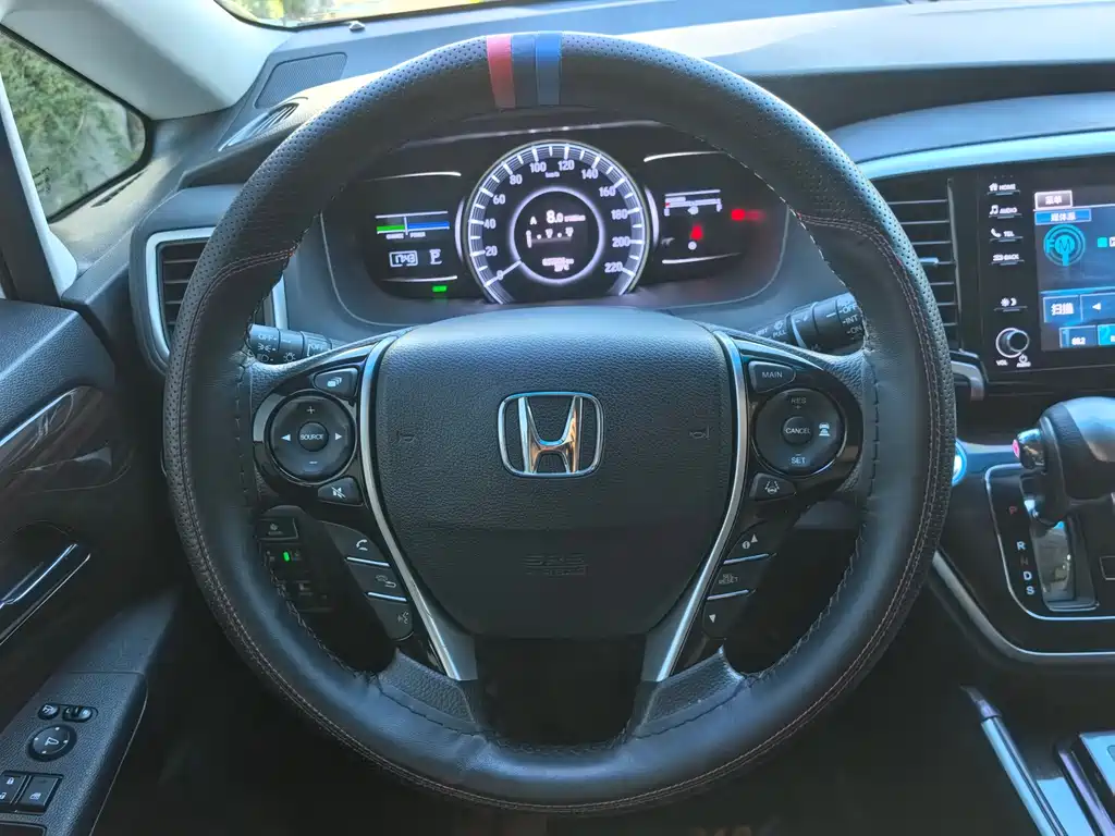 Honda Odyssey — миниатюра 12