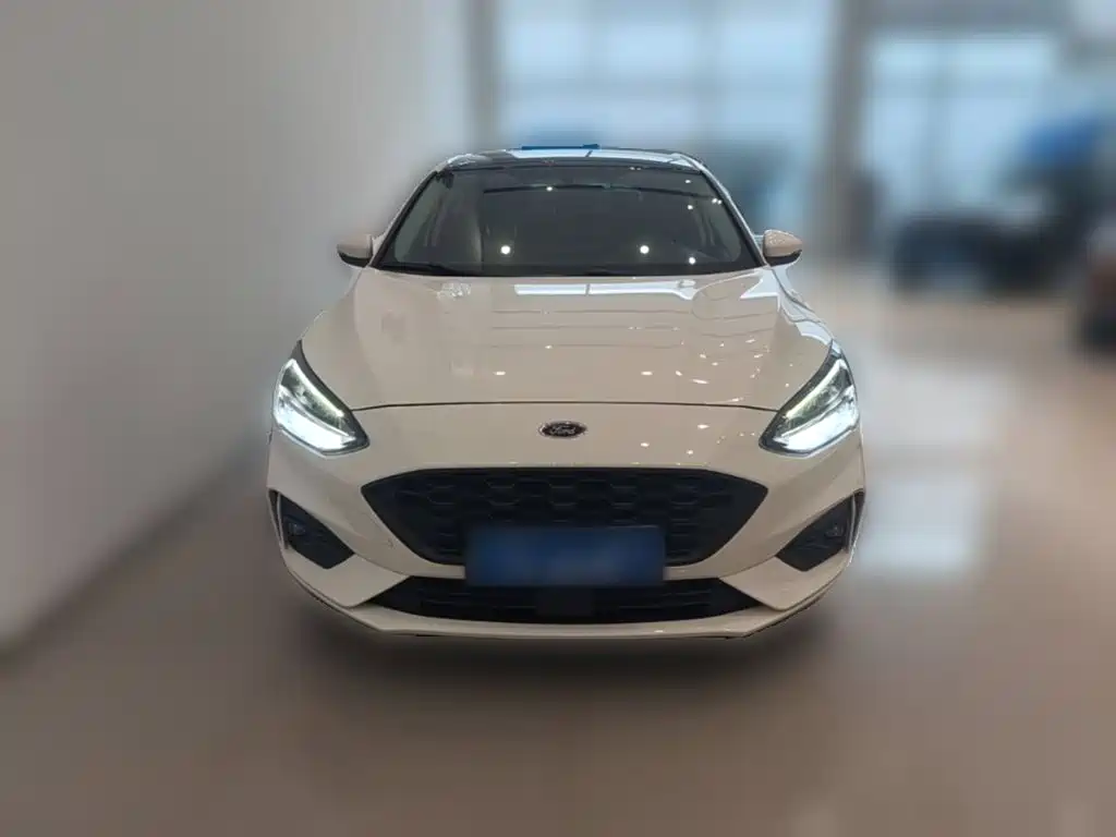 Ford Focus — миниатюра 5