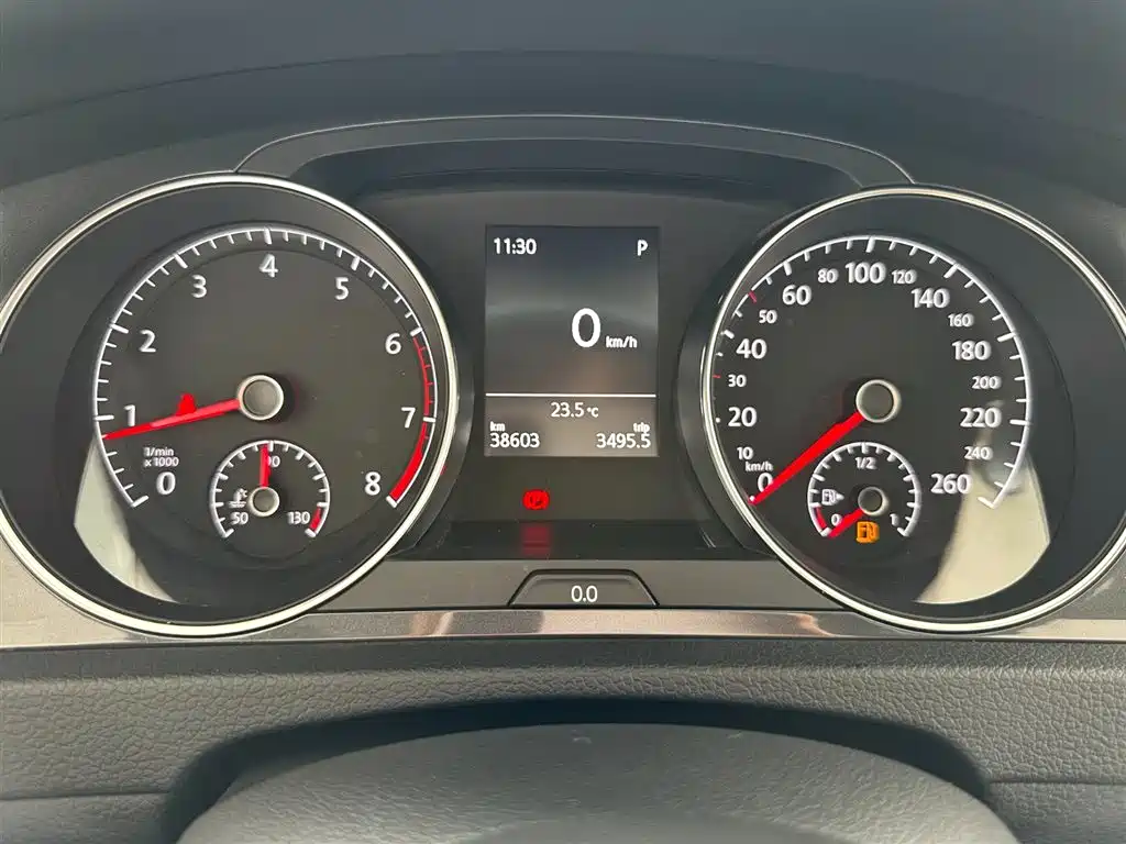 Volkswagen Golf 2017 230TSI AT Comfort