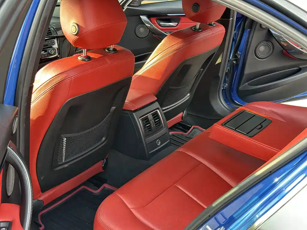 BMW 3 Series — миниатюра 6