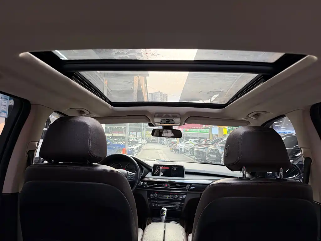 BMW X5 (Import) — миниатюра 17