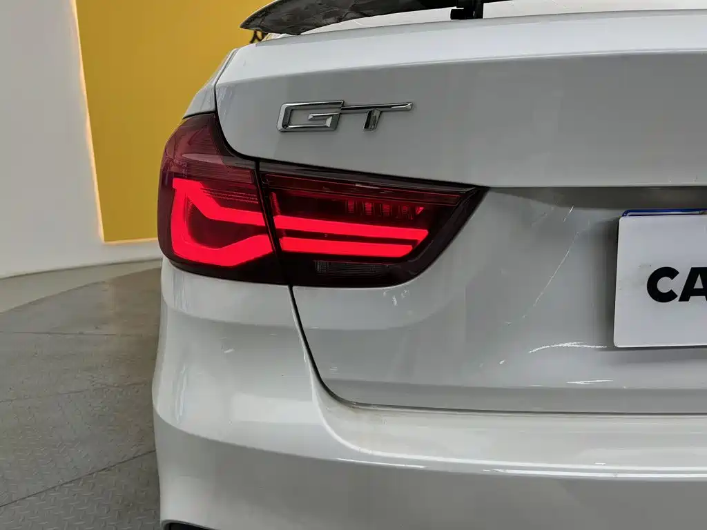 BMW 3 Series GT — миниатюра 10