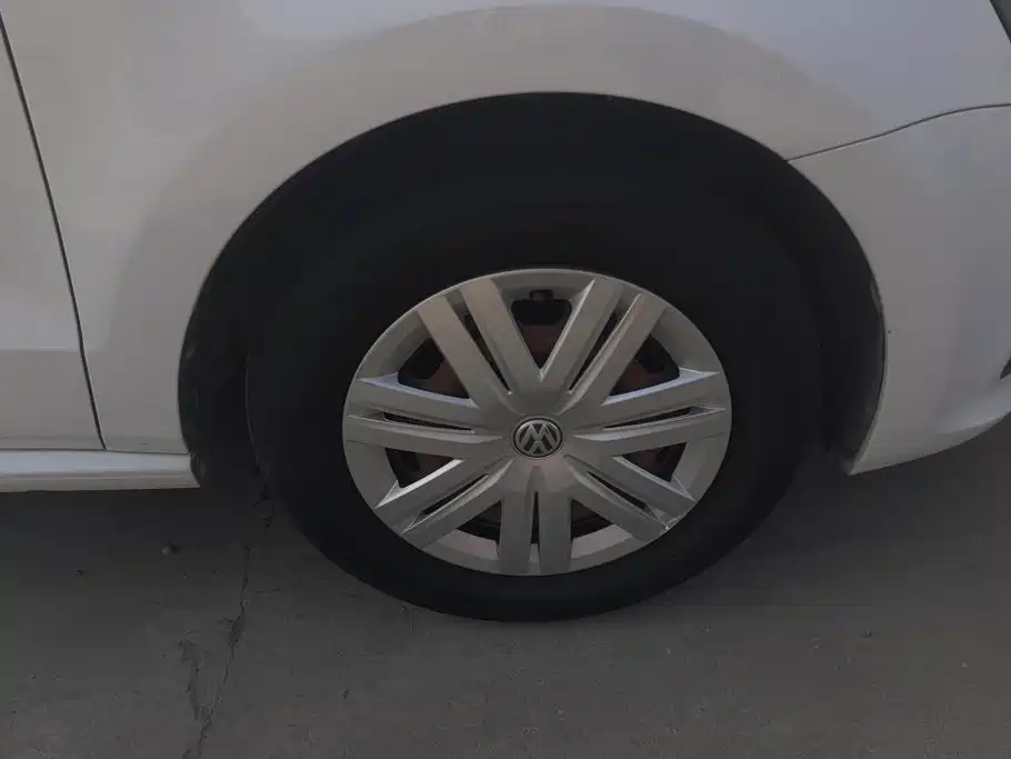 Volkswagen Polo — миниатюра 6