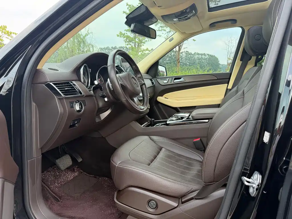 Mercedes-Benz GLS — миниатюра 4