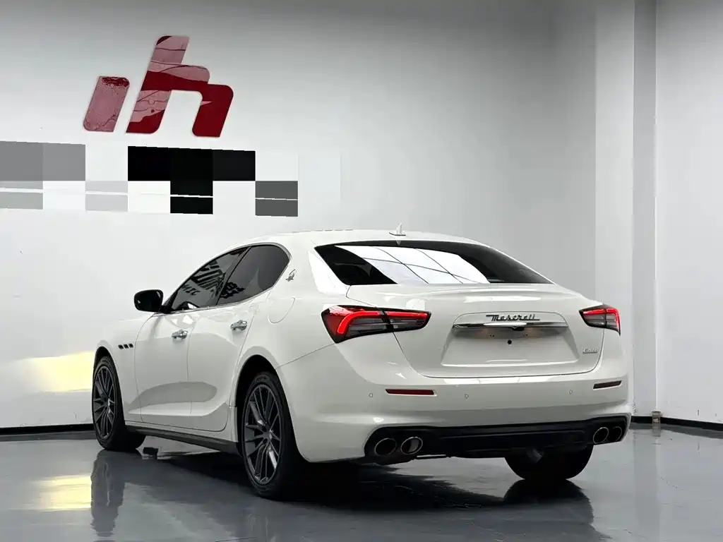 Maserati Ghibli — миниатюра 6