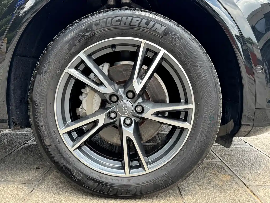 Audi Q5L — миниатюра 23
