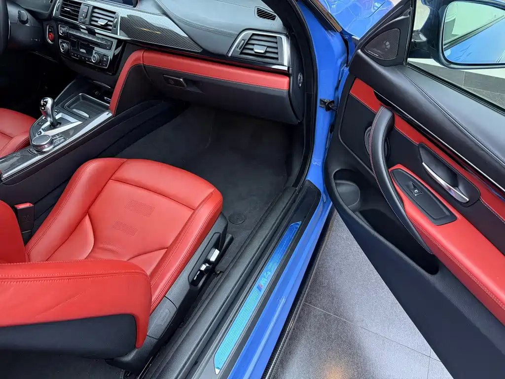 BMW M4 — миниатюра 15