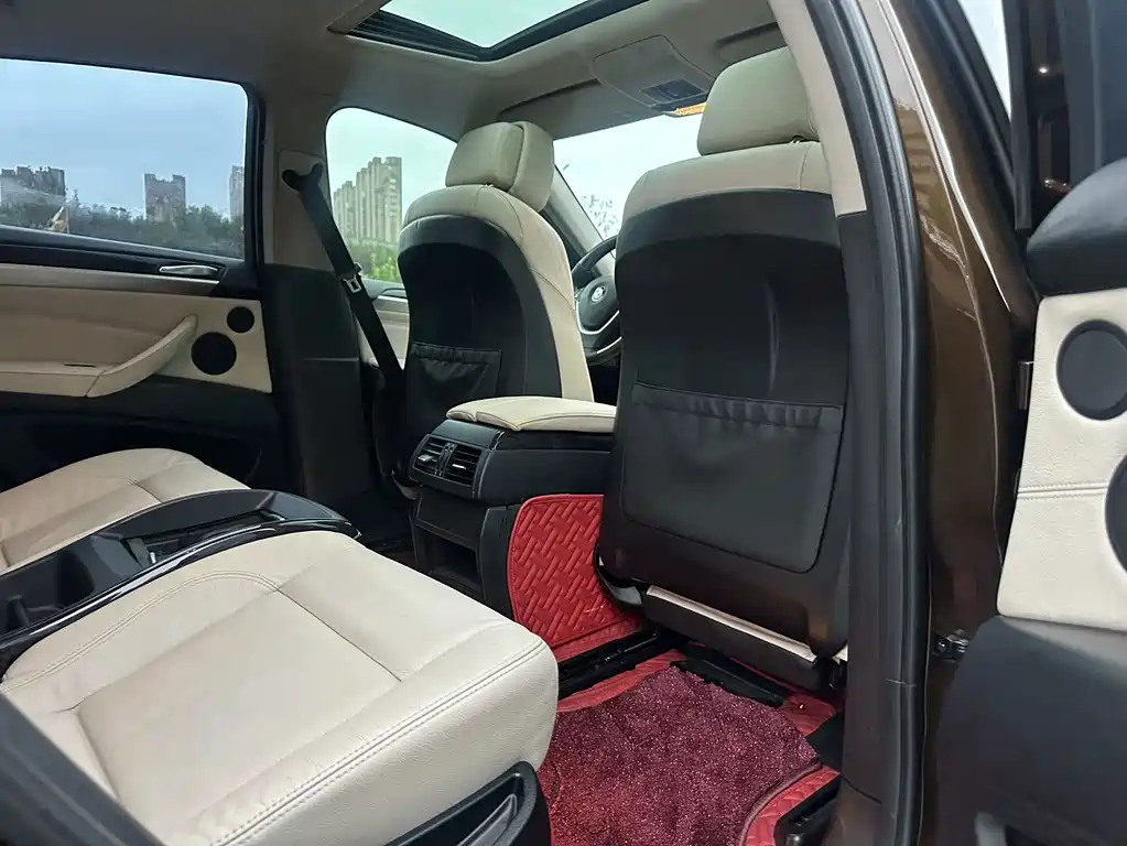 BMW X6 — миниатюра 22