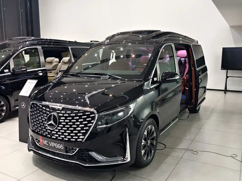 MERCEDES-BENZ V CLASS