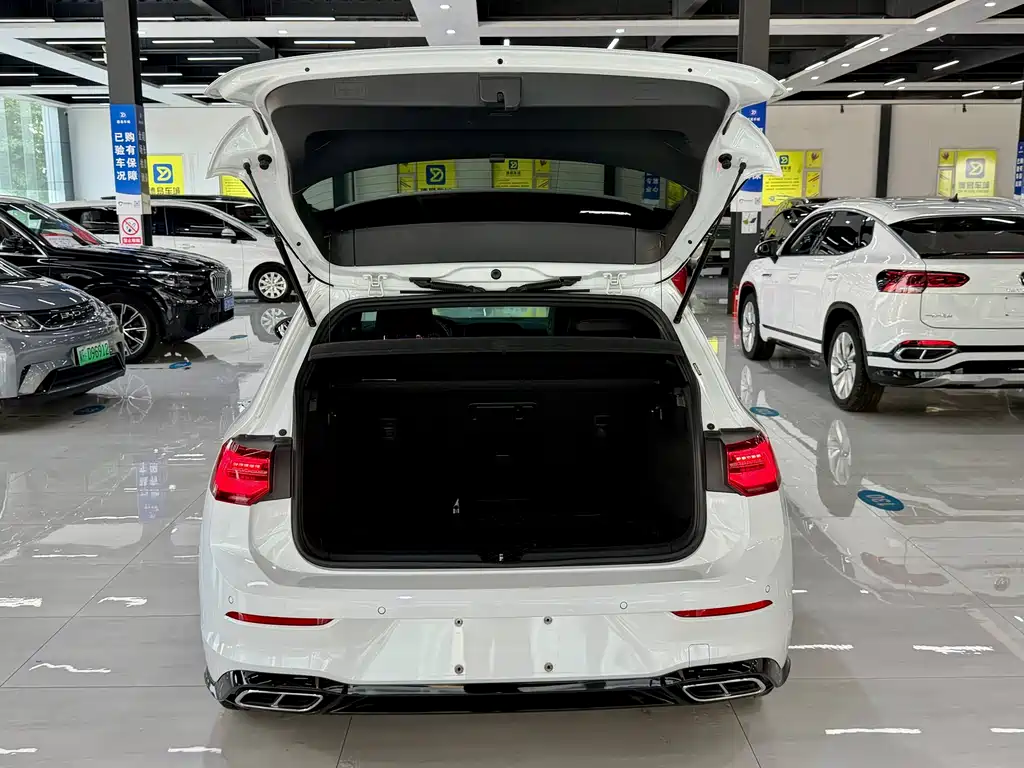 Volkswagen Golf — миниатюра 12