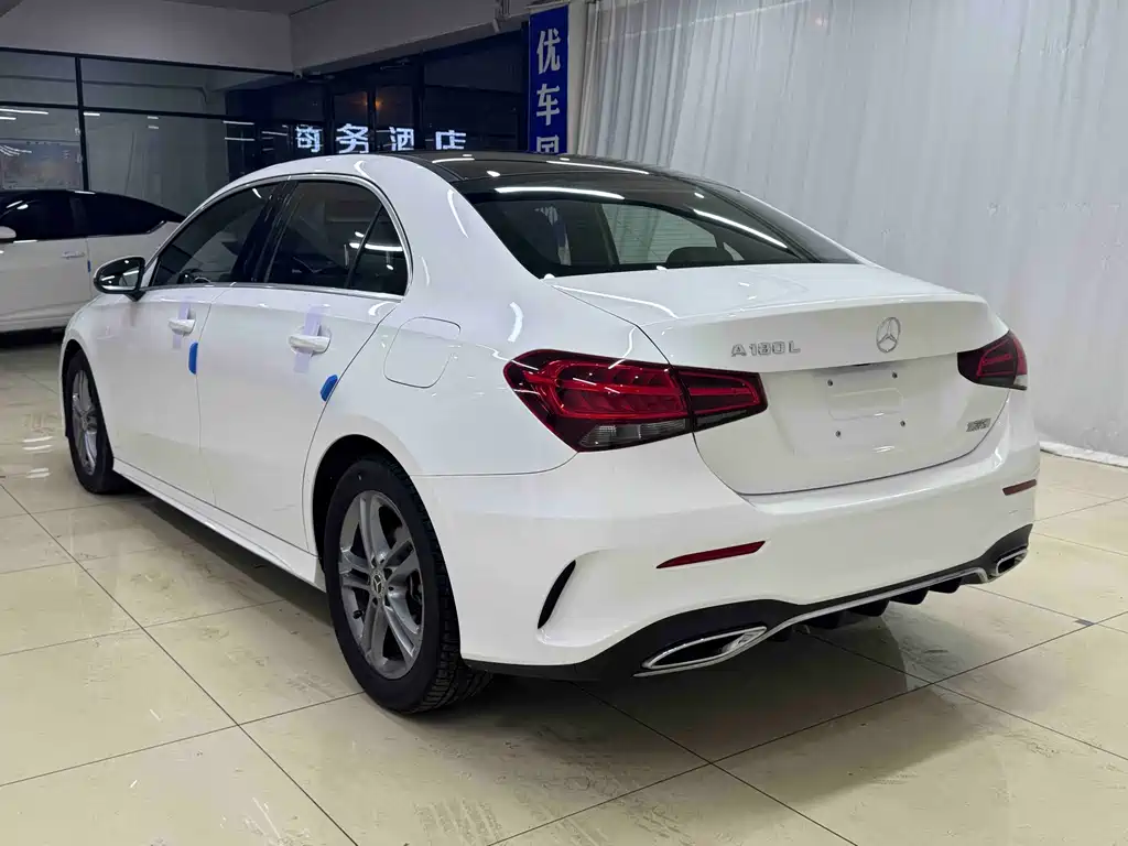 MERCEDES-BENZ A CLASS