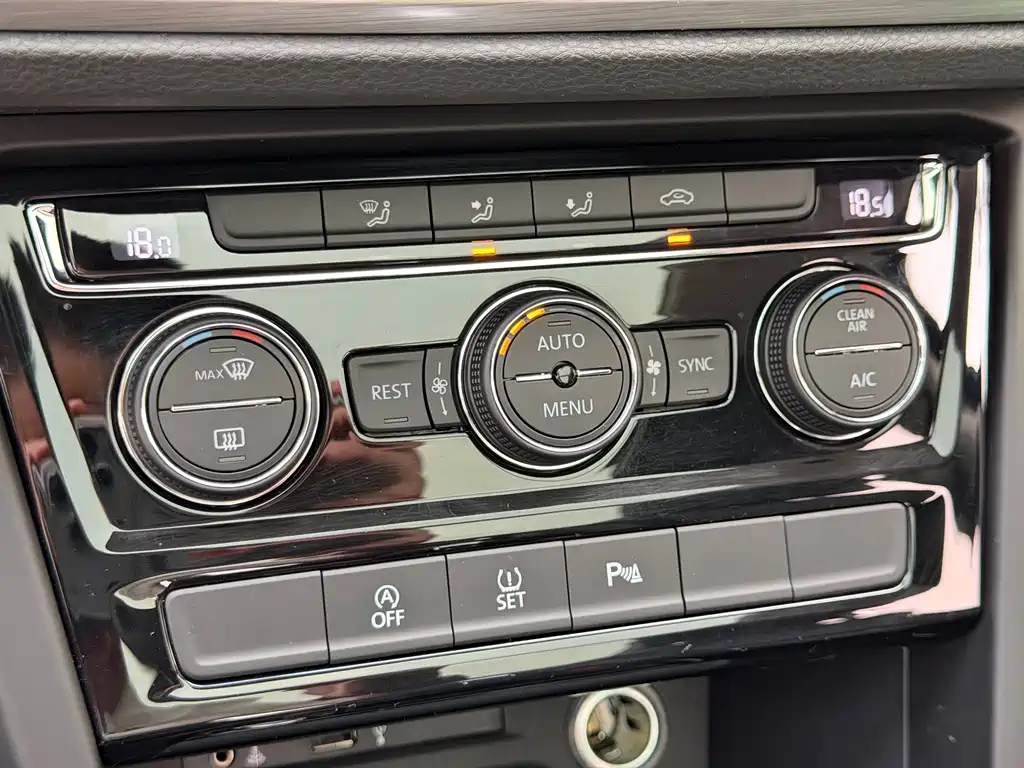 Volkswagen Touran — миниатюра 11