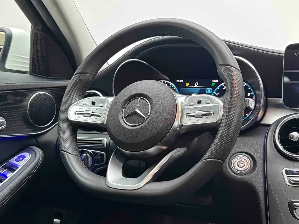 Mercedes-Benz C-Class — миниатюра 11