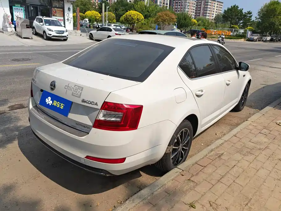 Skoda Octavia — миниатюра 3