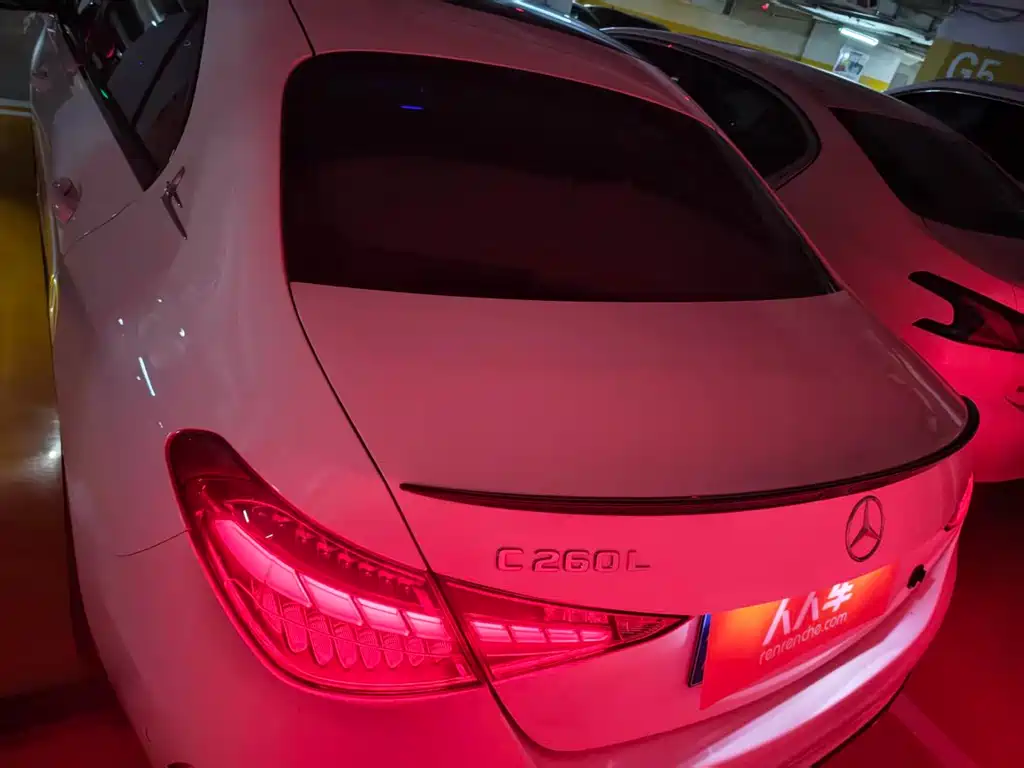 Mercedes-Benz C-Class — миниатюра 4